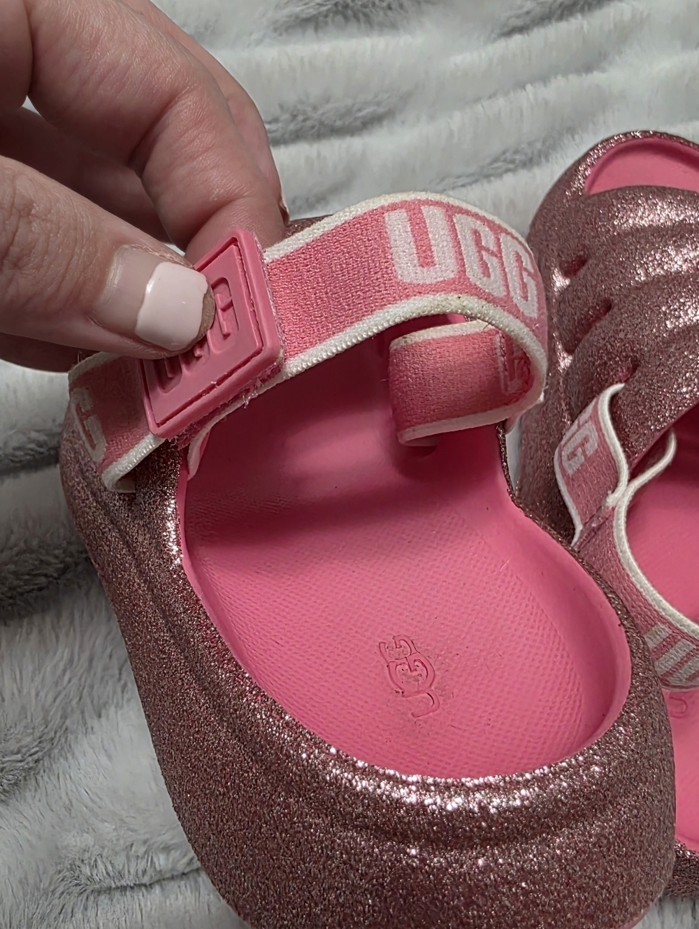 UGG K Sport Yeah Glitter Sandals Size 10 Toddler - Picture 4 of 11